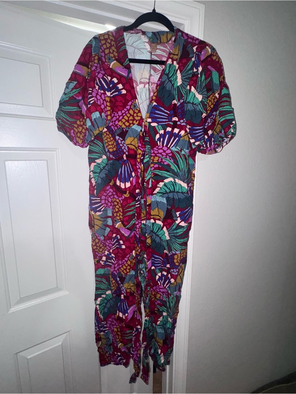 FARM RiO Toucan Brushedstroke Linen Blend Jumpsuit multi color size medium - Picture 3 of 11